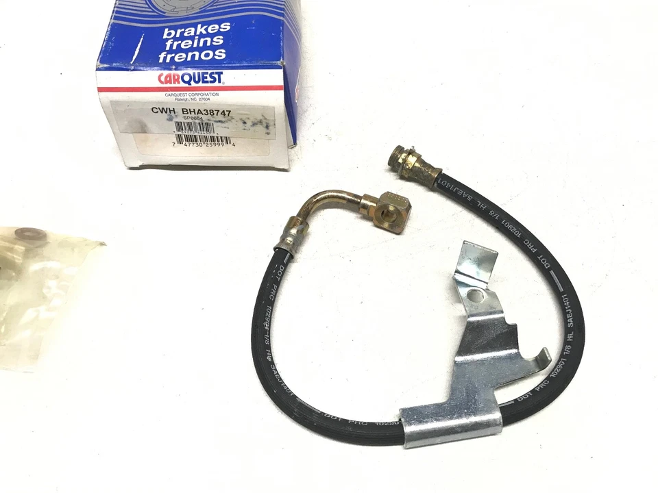 Manguera Hidráulica de Freno-Manguera de Freno Premium Delantera Izquierda CARQUEST SP8664 para Cadillac Foto 2 de 3