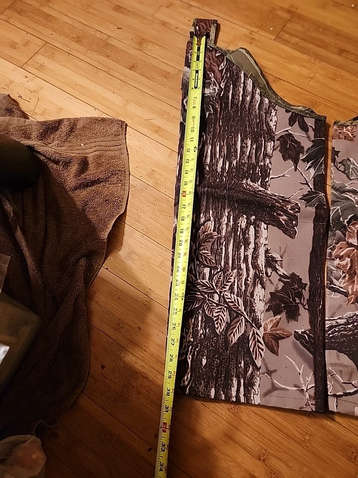 Flint River Outdoor Wear Realtree Camouflage Snake Proof Hunt Chaps Med. Short - Image 3 of 4