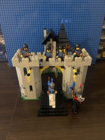 LEGO 6074 Black Falcons Fortress - with  Instructions *