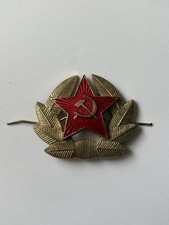 Soviet Russian Army Red Star Shanka Hat Badge.