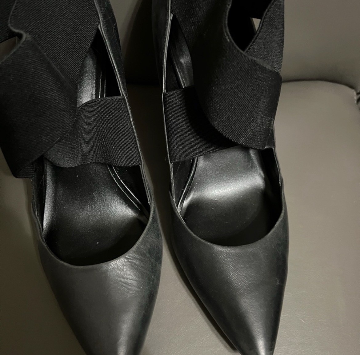 Levity Black Solid Stretch Pointed Toe Stiletto P… - image 1