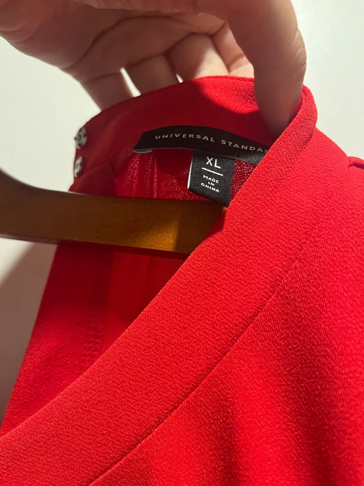 ¡BONITO! Blusa roja manga Universal Standard XL (24-26) para mujer Foto 3 de 3