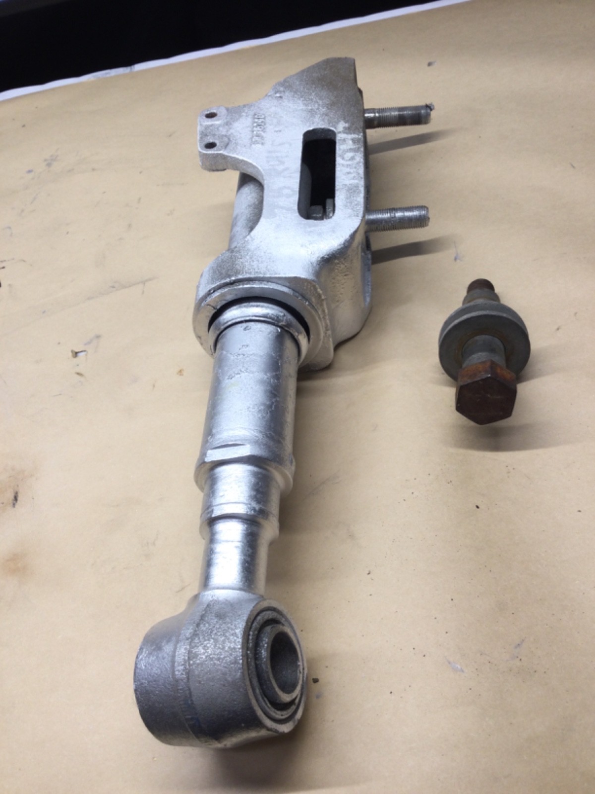 1966-80 Rolls Royce Silver Shadow Silver Wraith II Front Right Bumper Shock OEM