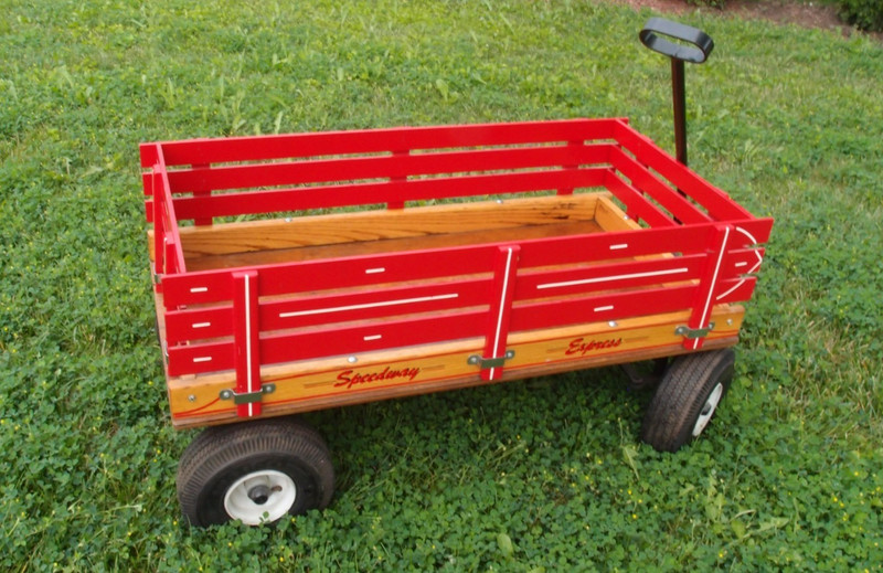 Speedway Express Wooden Kids Wagon with Removable Side Panels, Red