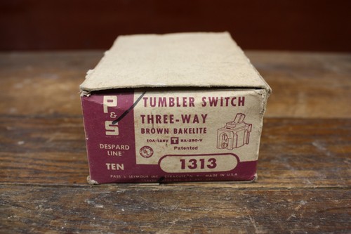 Hubbell Brown Bakelite Electrical Outlet Wall Cover Plates & P&S Toggle Switches - Picture 7 of 8