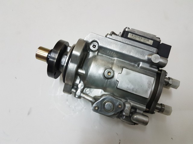 Vp44 Fuel Injection Pump Yd25 DTI for 