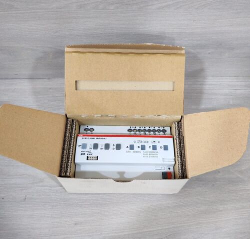ABB 6197/13-500 Universal Dimmaktor KNX UD/S 4.315.1 Dimmer Actuator - Picture 2 of 11