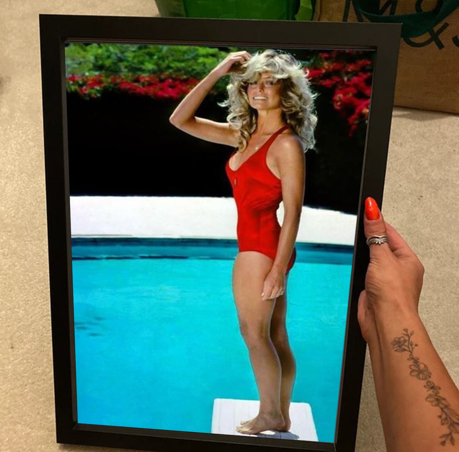 farrah-fawcett-poster-red-bathing-suit
