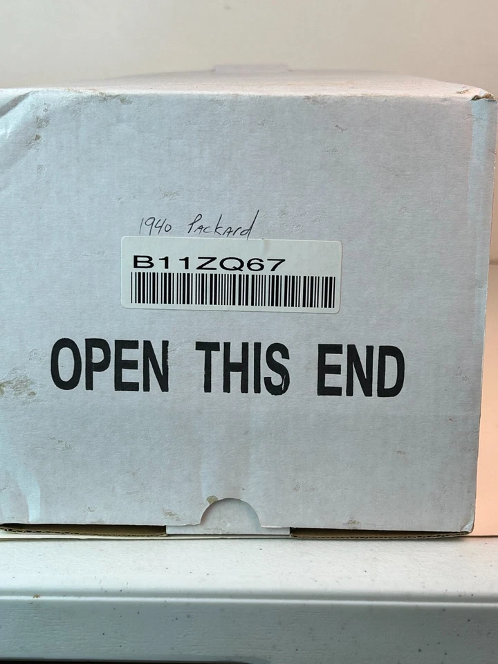 Franklin Mint escala 1:24 1940 Packard Darrin convertible con caja Foto 3 de 4