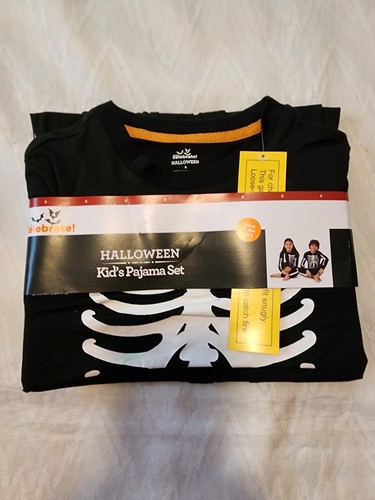Kids Sz 8 Skeleton Glow in the Dark Halloween Pajamas Set Black and White NEW