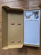 Sky Broadbamd Booster. White WiFi Extender. Good  Used