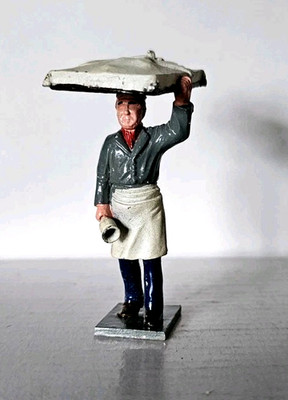 BAKER BOULANGER SELLING BAKED GOODS TROPHY MINIATURES BRITAINS TIMPO JOHILLCO