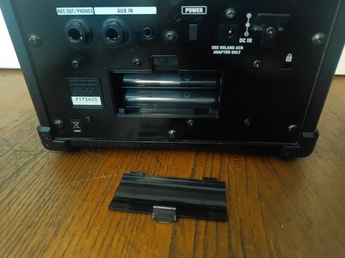 Roland Micro Cube Guitar Amp Amplifier Combo + COSM Effects SERVICED* + WARRANTY - Picture 8 of 11