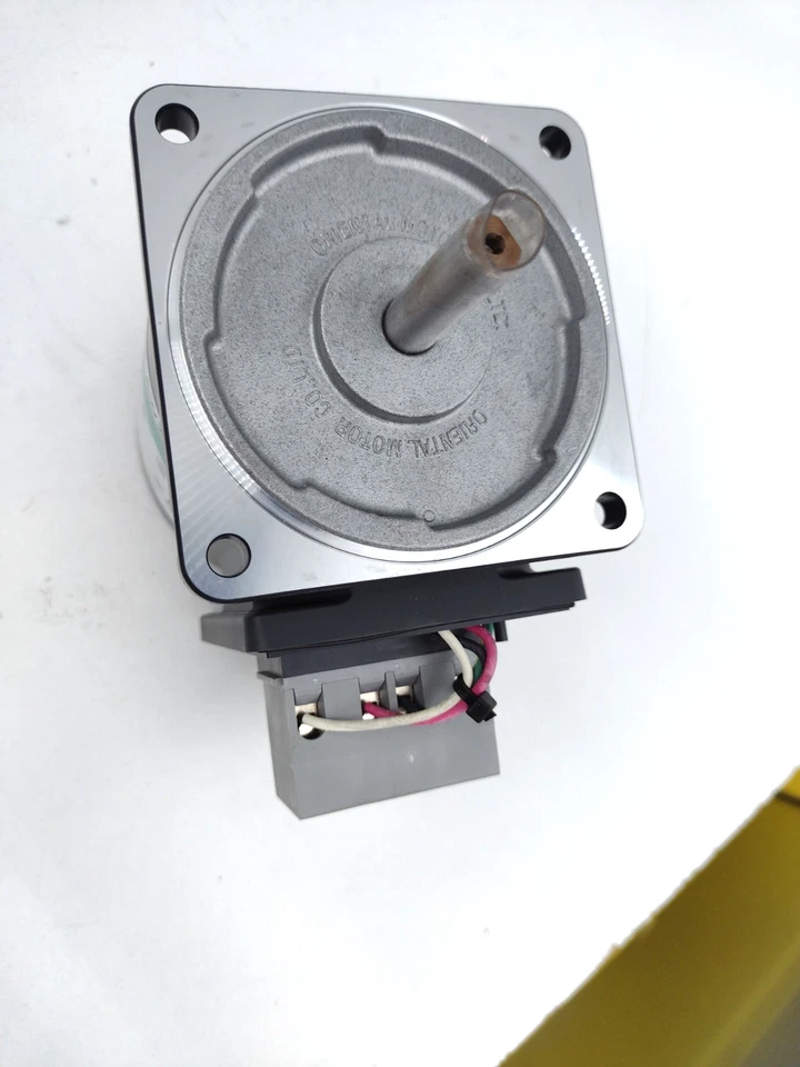 *** Oriental Motor 4IK25A-AW2TU Induction Motor 4IK25A-AW2TU 25W 110VAC 1450RPM - Image 3 of 4