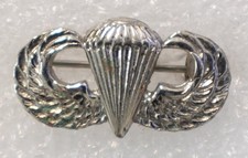US Army Parachutist Badge Pinback Button Military Wings Pin