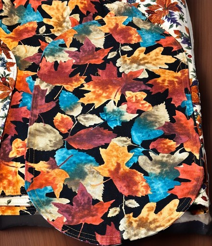 Christmas Berries Fall Leaves Double Sided Quilt Fabric Table Runner & Placemats - Picture 11 of 21