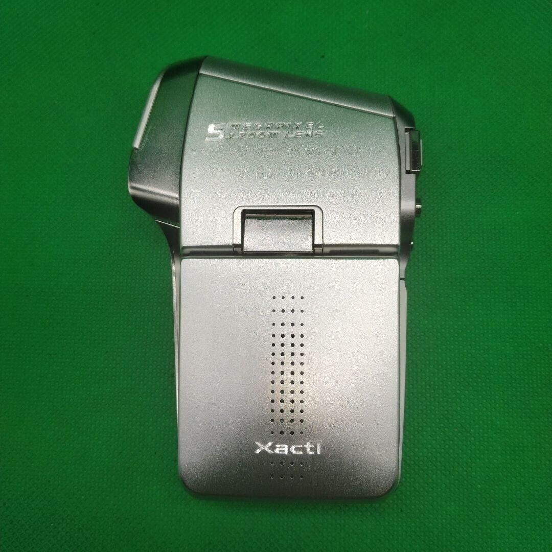 SANYO Xacti DMX-C5 Compact Digital Camera Japan Import SANYO Xacti DMX-C5 Compact Digital Camera Japan Import