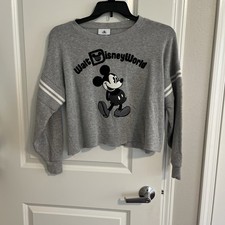 Walt Disney World Mickey Mouse Cropped Sweatshirt Size Small EUC e5 Gray/Black