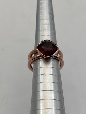 Adore rosévergoldeter weicher quadratischer Ring mit Kristall von Swarovski - medium