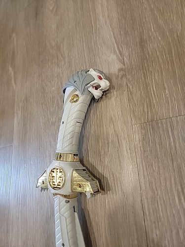 SABA Talking Tiger Saber Sword Mighty Morphin Power Rangers 1994 Bandai Works - Picture 2 of 11