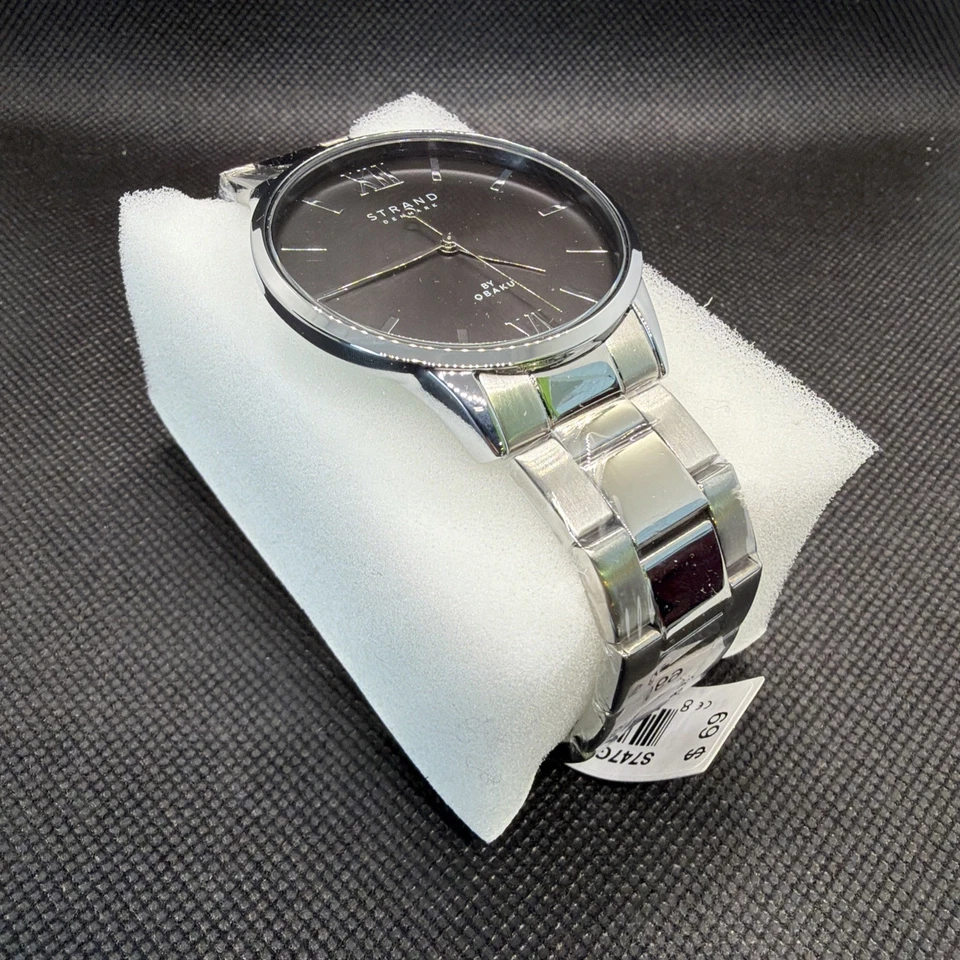 Strand by OBAKU DINAMARK - Hermoso reloj con esfera negra tono plateado S747GXCBSC-DNO Foto 4 de 4