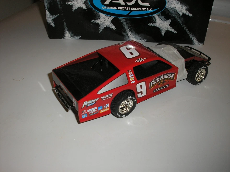 110 / 500 Ken Schrader Red Baron Outlaw Lucas Oil Late Model Modified Dirt Car - Image 4 of 4