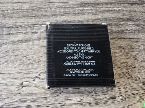New Old Stock AVON Elegant Touches Purse Double Mirror Compact 1982 - Afbeelding 5 van 5