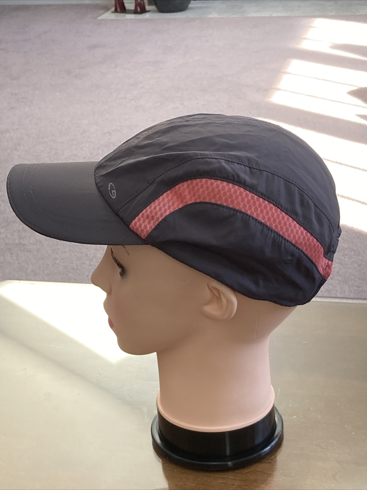 WOMAN’S ACTIVEWARE CAP - image 3