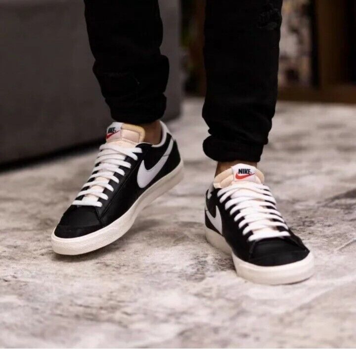 11.5 MEN'S NIKE BLAZER LOW 77 VINTAGE BLACK WHITE SNEAKERS 11.5 MEN'S NIKE BLAZER LOW 77 VINTAGE BLACK WHITE SNEAKERS