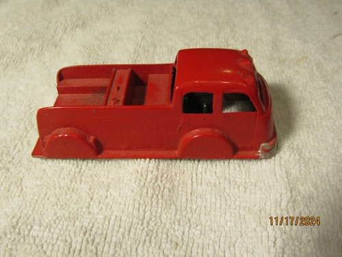 Vintage Tootsietoy Fire Truck Pumper Red with Rubber Wheels - Picture 9 of 9