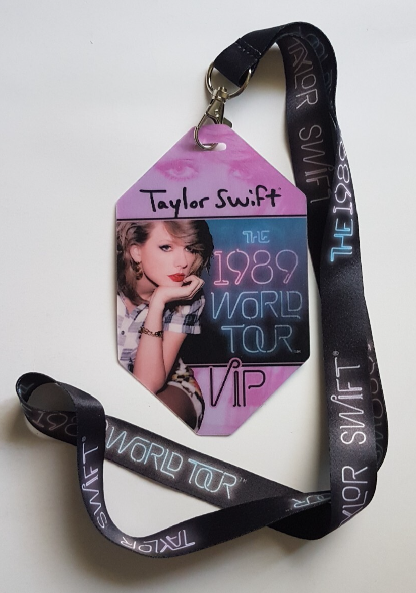 taylorswift テイラースウィフト　1989 vip グッズ s-l1200.jpg