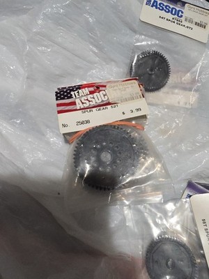 vintage Team Associated 25038 Spur Gear, 52 T