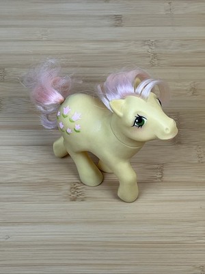 My Little Pony Vintage 1984 Hasbro Posey MLP G1 Yellow w/Pink Tulips Hong Kong