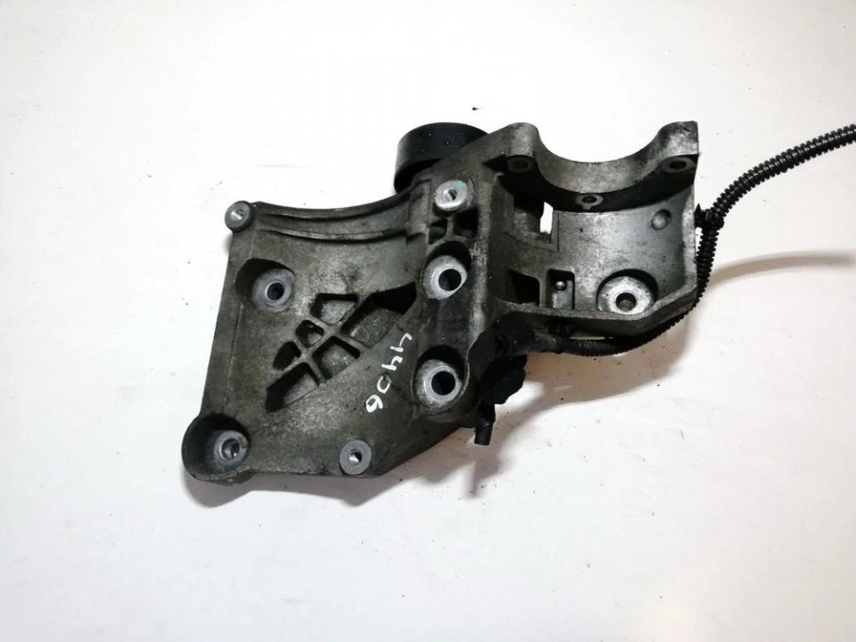 55562863 532274354 Engine Mount Bracket and Gearbox Mount Bracket 