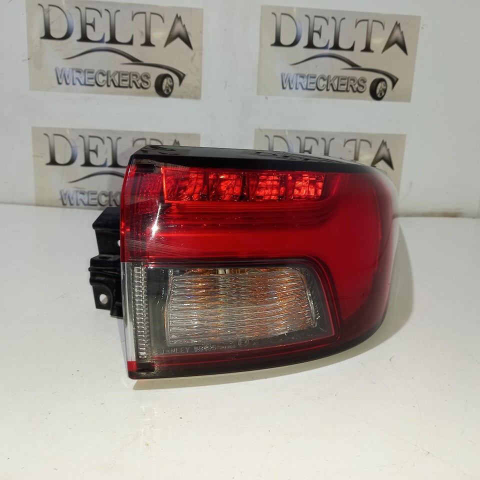MITSUBISHI OUTLANDER RIGHT TAILLIGHT ZM, IN BODY, LED TYPE, 08/21 21