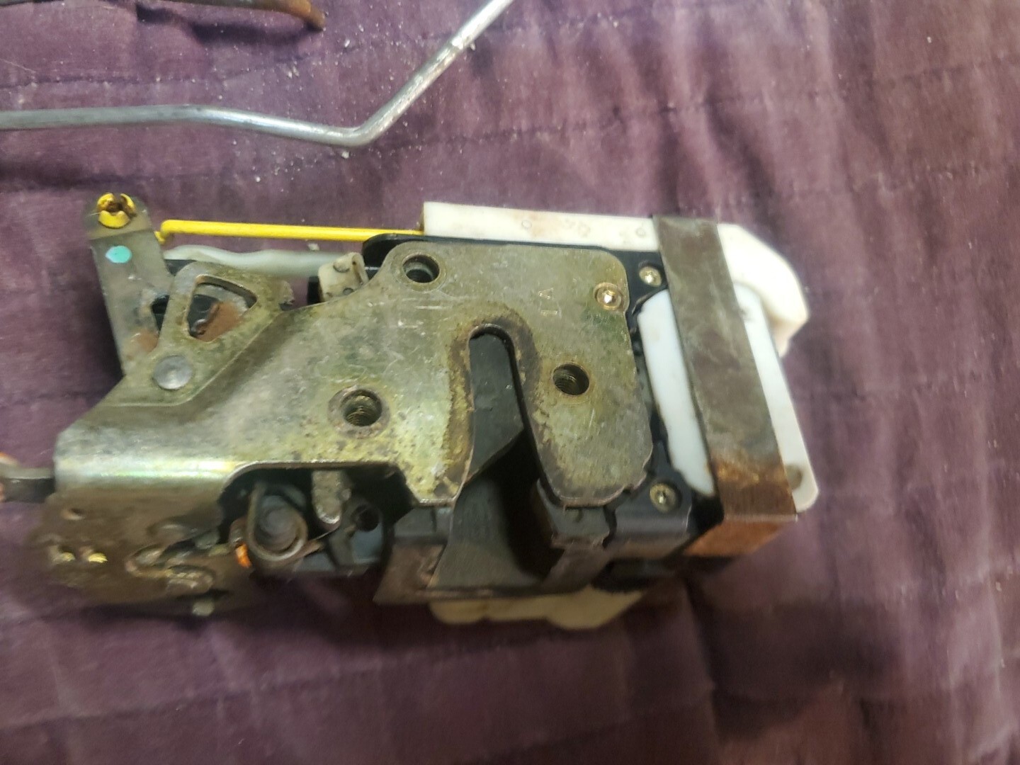 19992006 Chevrolet Silverado GMC Sierra Door Lock Actuator Used OEM 16872415 eBay