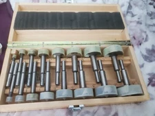 FORSTNER, CARBID WOOD ROUTER BIT SET OF 16 IN ORIGINAL WOOD CASE W/CLASP