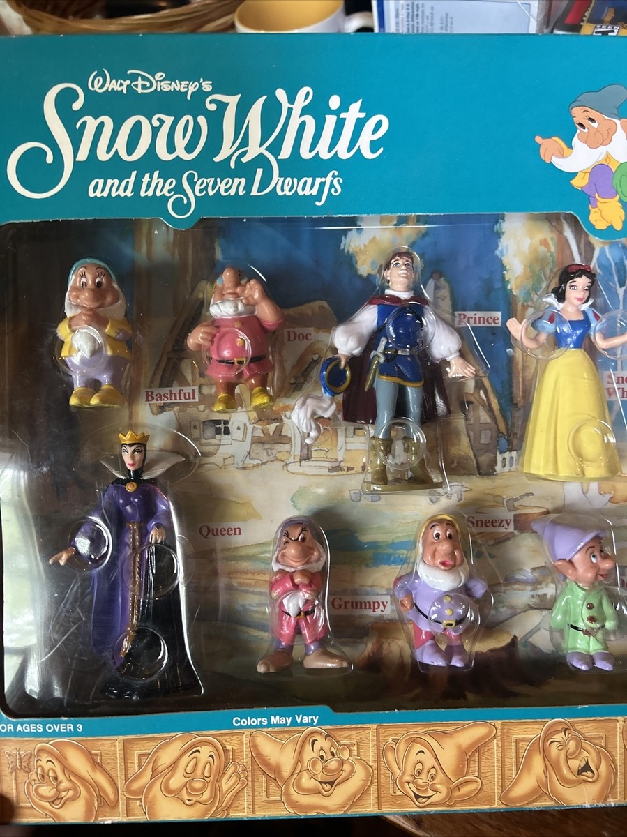 WALT DISNEY'S SNOW WHITE & THE SEVEN DWARFS ~ Set of 10 Figures
