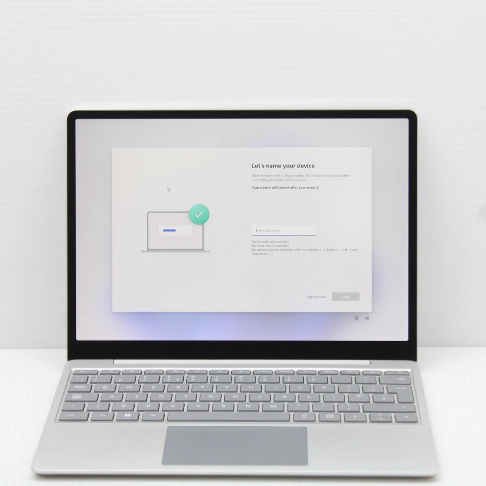 Microsoft Surface Laptop Go 12.5 in Intel i5 1035G1 8GB RAM 256GB SSD Win 11 Pro - Image 2 of 4