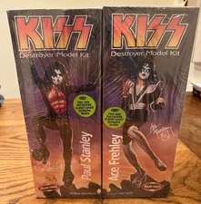 KISS Polar Lights Set Of Four Models Simmons Stanley Frehley
