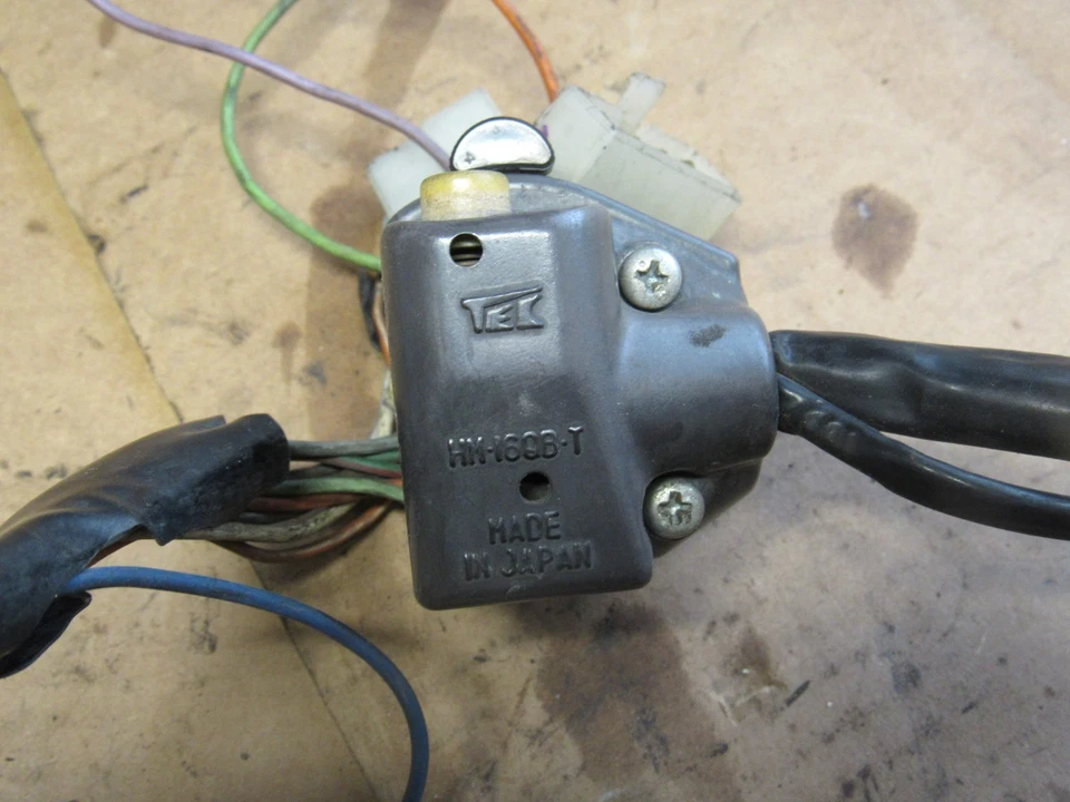 1979 Honda Gold Wing GL1000 Left Side Control Switch Turn Signal Horn Lights - Image 4 of 4