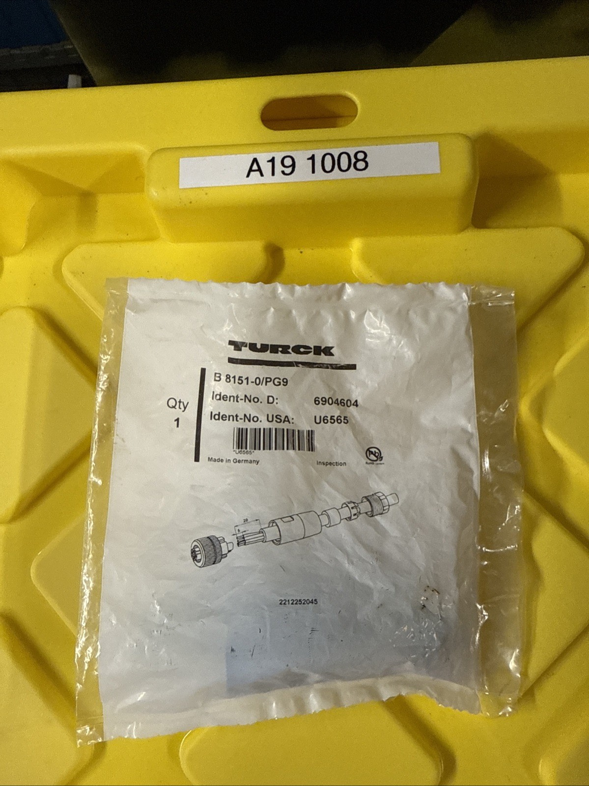 NEW TURCK B 8151-0/PG9 CONNECTOR U6565 TYPE B