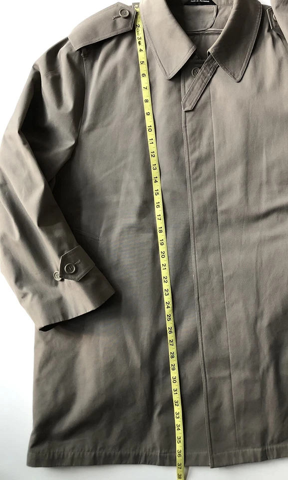 Oleg Cassini Men’s 44 Trench Coat Short All Weather Gray Removable Liner Quality - Image 4 of 4