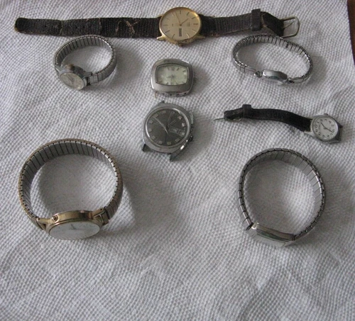 8 Vintage Wrist Watches Timex Pulsar Westclox LeGant
