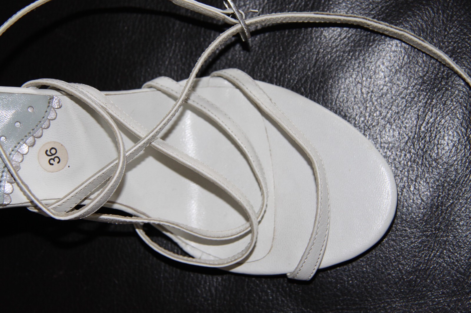 APL Sandali bianchi taglia EU 36 UK 3 NUOVI