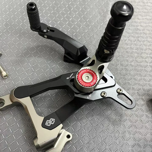 For Ducati Panigale V4 V4S V4R 2018-2024 Adjustable Rearsets FootPegs Footrests - Picture 13 of 16