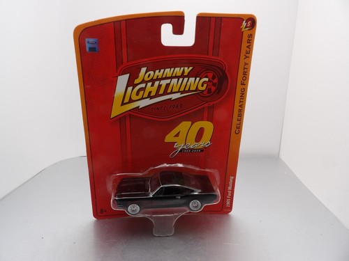 1965 FORD MUSTANG 2009 JOHNNY LIGHTNING CELEBRATING FORTY YEARS 1:64 - Picture 5 of 5