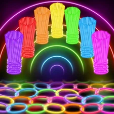 100 Ultra Bright Glow Sticks Bulk Party Pack - Halloween Glow in the Dark Par...
