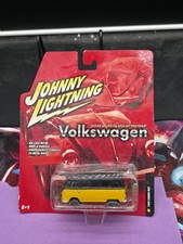 1960 VOLKSWAGEN SAMBA BUS 2006 JOHNNY LIGHTNING VOLKSWAGEN 1:64