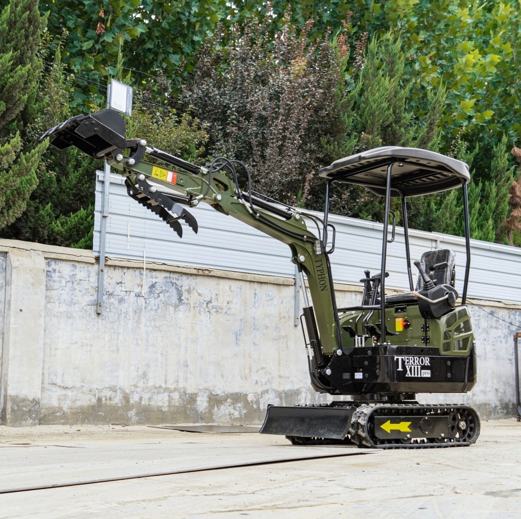 FREE SHIP Mini Excavator 1.3 Ton 22.1hp Mini Digger Crawler Gas HONDA EPA Engine